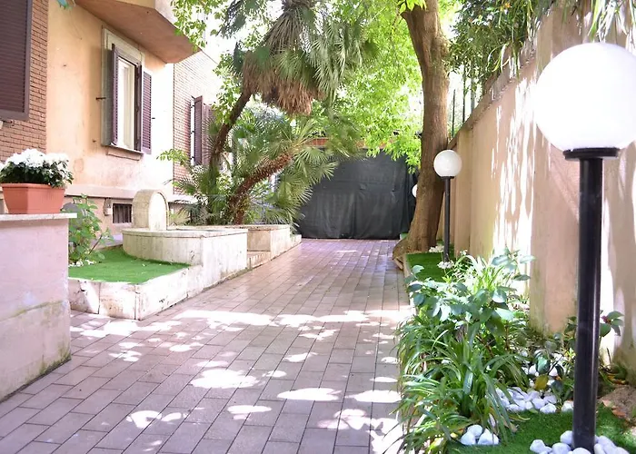 Guest house Tiburtina House 4*