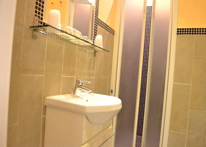 Guest house Tiburtina House 4*