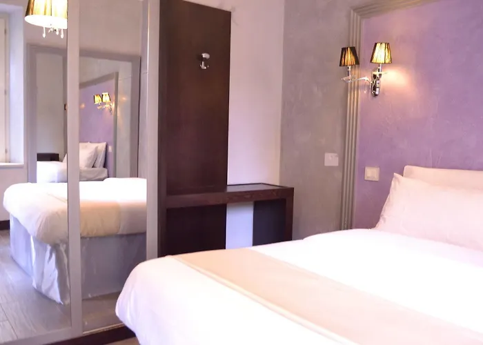 Tiburtina House 4*